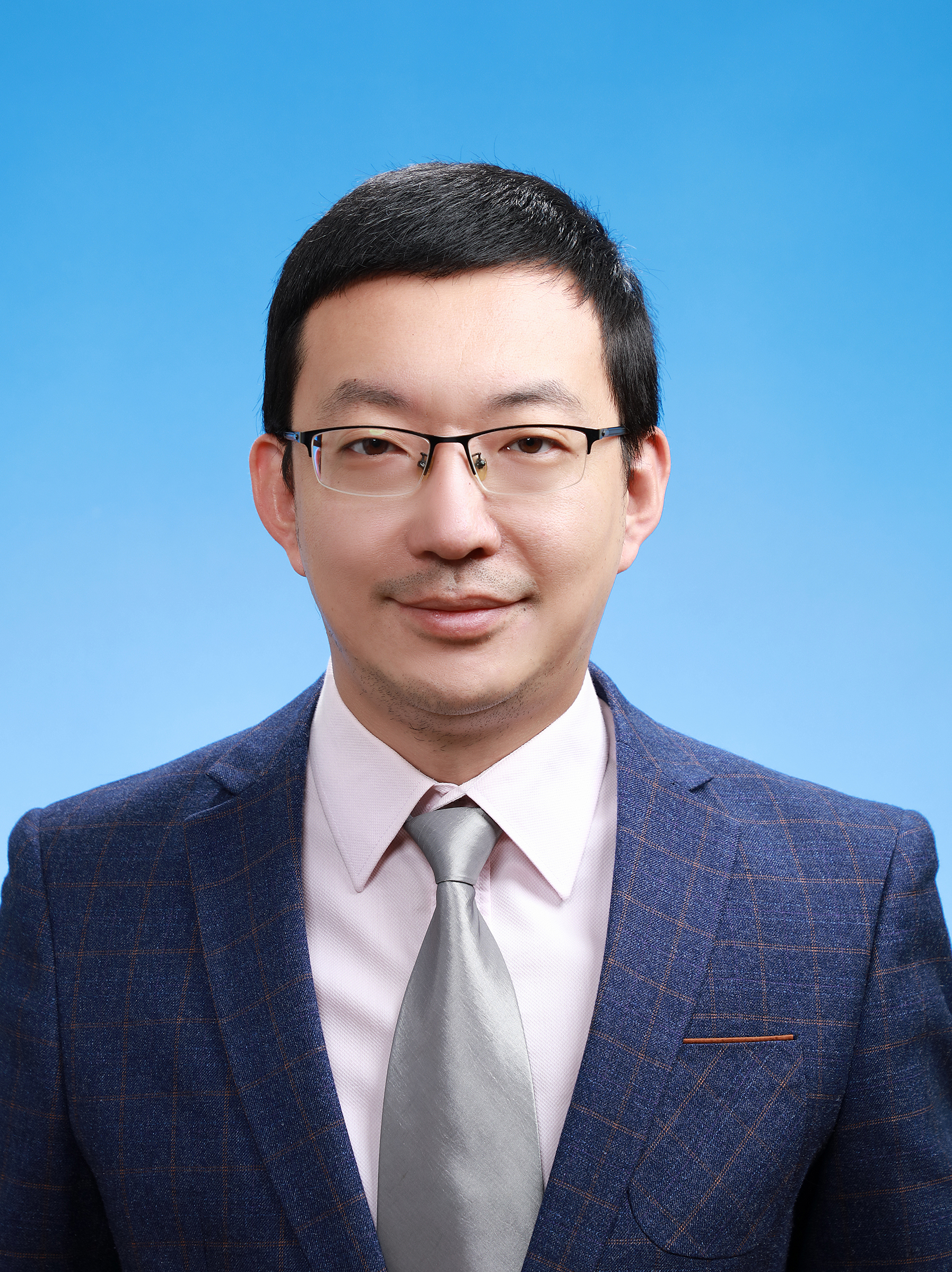 马沁巍.jpg